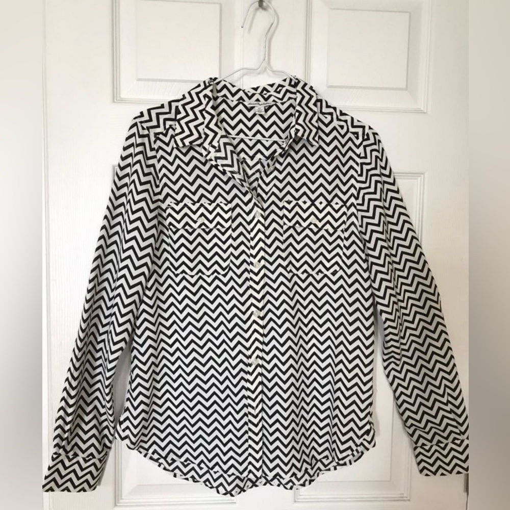 AMERICAN EAGLE OUTFITTERS SMALL BLOUSE TOP SHIRT AE